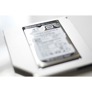 DIGITUS SSD/HDD Einbaurahmen f&uuml;r den CD/DVD/Blu-ray Laufwerksschacht, SATA auf SATA III, 9,5 mm Bauh&ouml;he